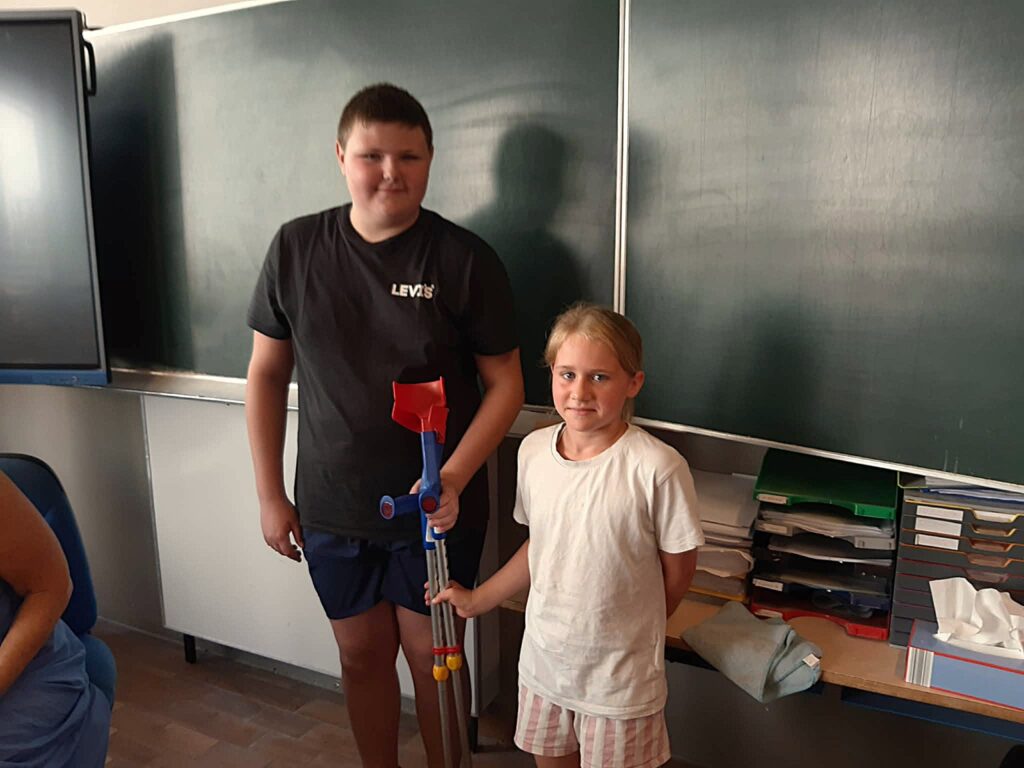 Remise des béquilles